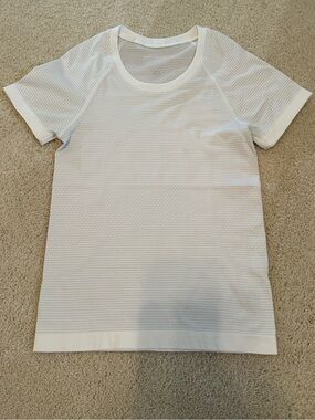 Lululemon swiftly tech size 0 white waist length